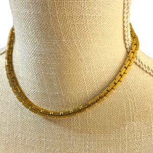 Gold tone chain link necklace 15"